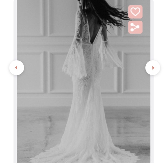 Wedding dress - Picture 2 of 7